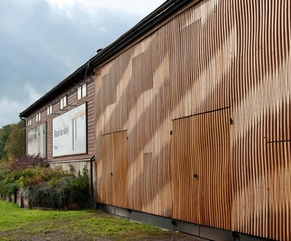 Moderní modřínová dřevěná fasáda